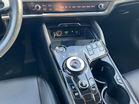 Used 2023 Kia Sportage EX image 17