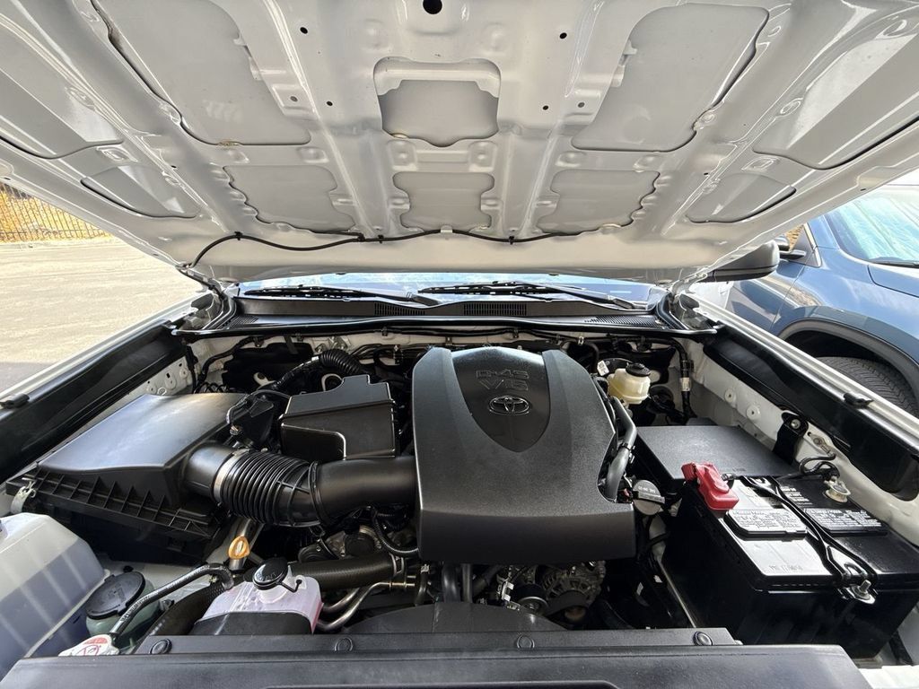 Used 2023 Toyota Tacoma SR5 RWD image 29