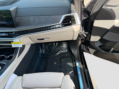 New 2027 BMW X7 xDrive40i w/ Executive Package AWD/4WD image 17