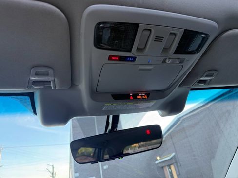 Used 2018 Subaru Outback 2.5i Limited image 27