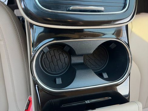 Used 2022 Lincoln Nautilus AWD w/ Premium Package image 26