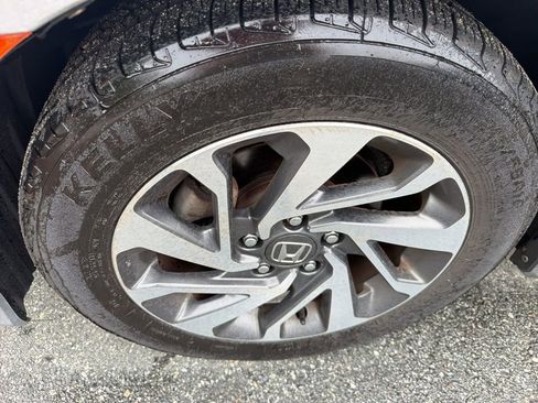 Used 2016 Honda Civic EX image 5