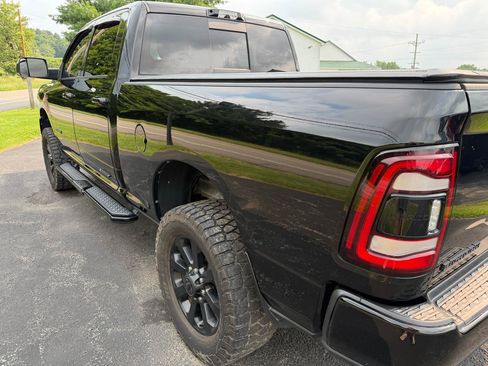 Used 2022 RAM 2500 Big Horn w/ Level C Equiment Group AWD/4WD image 15