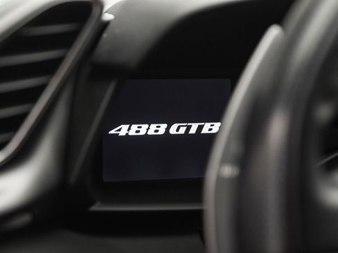 Used 2016 Ferrari 488 GTB image 37