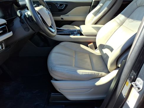 Used 2023 Lincoln Aviator Grand Touring w/ Elements Package Plus image 15