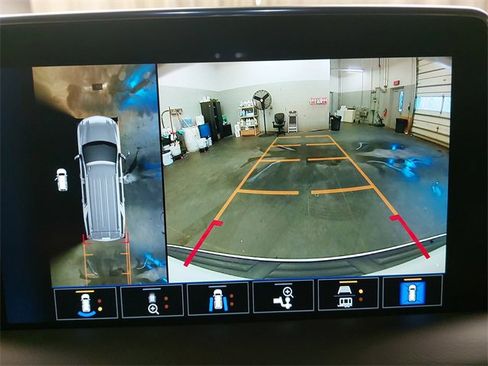 Used 2024 Chevrolet Tahoe Premier image 23