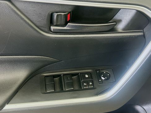 Used 2019 Toyota RAV4 LE w/ All Weather Liner Package image 15