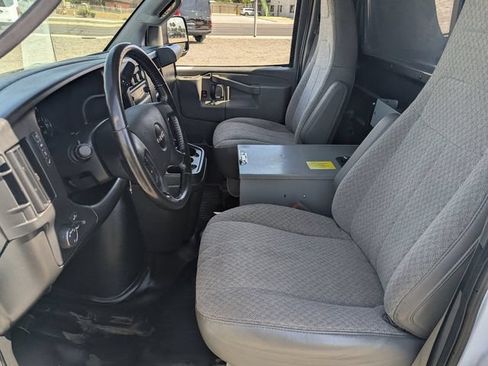 Used 2023 GMC Savana 2500 Extended w/ Driver Convenience Package RWD image 22