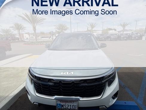 Used 2025 Kia Seltos S FWD image 1