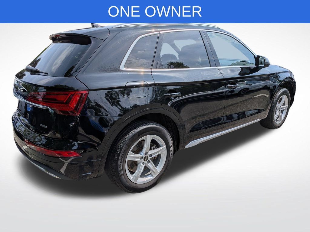 Used 2023 Audi Q5 2.0T Premium w/ Convenience Package AWD/4WD image 3