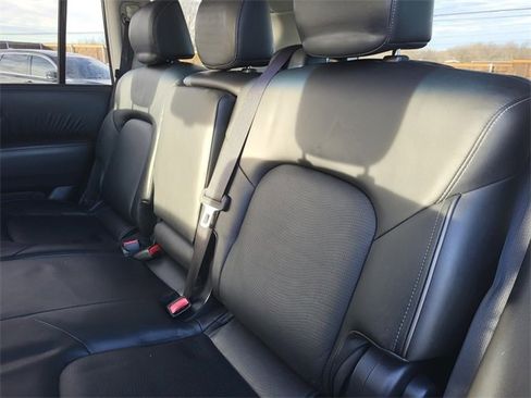 Used 2017 INFINITI QX80 Base w/ Driver Assistance Package image 13