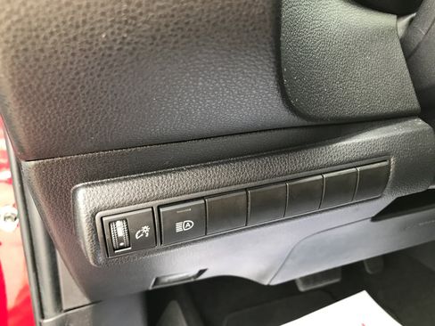 Used 2022 Toyota Corolla SE w/ Carpet Mat Package (TMS) image 13