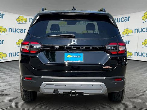 New 2025 Honda Pilot TrailSport image 6