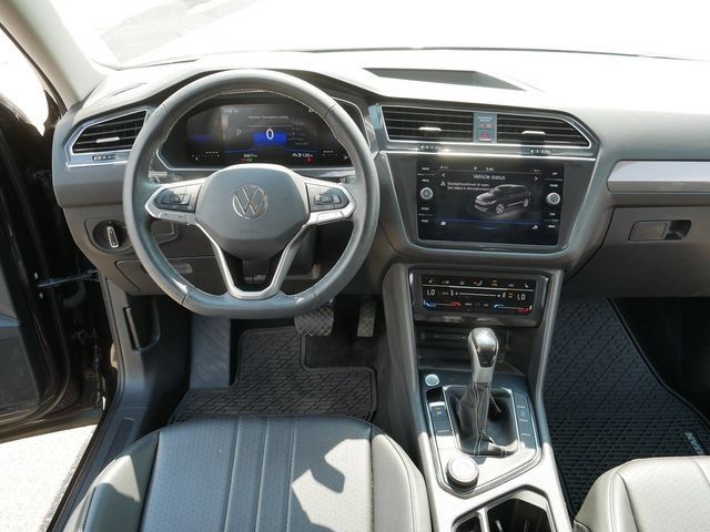 Certified 2023 Volkswagen Tiguan SE AWD/4WD image 21