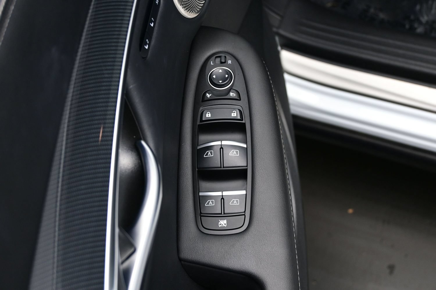 Used 2023 INFINITI QX50 Sport AWD/4WD image 10