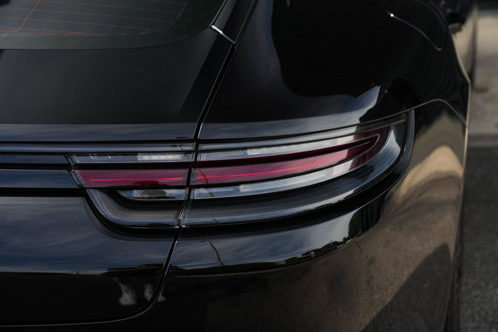 Certified 2018 Porsche Panamera Turbo AWD/4WD image 14