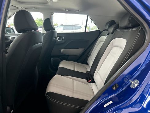 Used 2022 Hyundai Venue SEL w/ Cargo Package FWD image 31