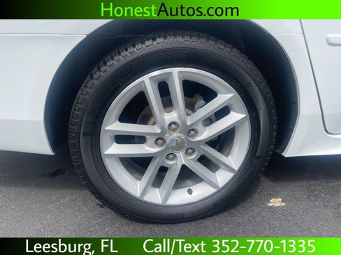 Used 2010 Chevrolet Impala LTZ FWD image 29