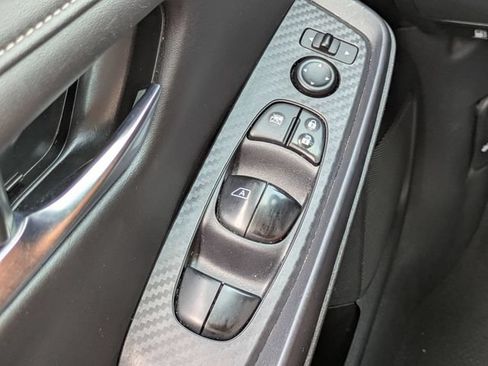 Used 2020 Nissan Sentra SV FWD image 25