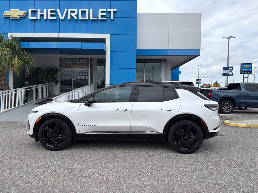 Used 2025 Chevrolet Equinox EV RS w/ Convenience Package II FWD image 5