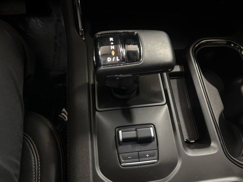 Used 2024 GMC Sierra 1500 AT4 w/ Technology Package AWD/4WD image 23