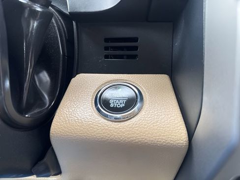 Used 2021 Ford F250 Lariat w/ Lariat Ultimate Package image 24