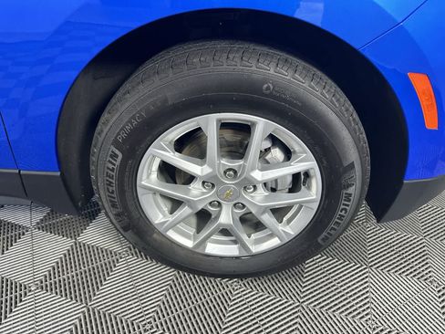 Used 2024 Chevrolet Equinox LT w/ LPO, Floor Liner Package FWD image 17