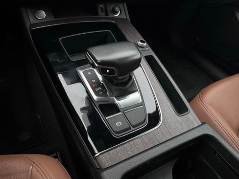 Used 2021 Audi Q5 2.0T Premium w/ Convenience Package image 19