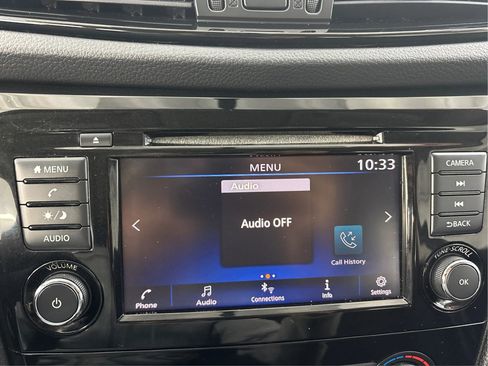 Used 2019 Nissan Rogue Sport S w/ Appearance Package AWD/4WD image 19