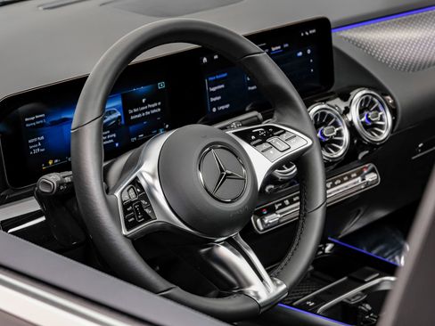 Used 2026 Mercedes-Benz GLA 250 image 20