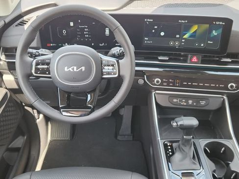 Used 2026 Kia Carnival SX Prestige FWD image 27