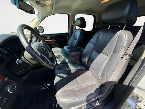 Used 2014 GMC Yukon SLT AWD/4WD image 10