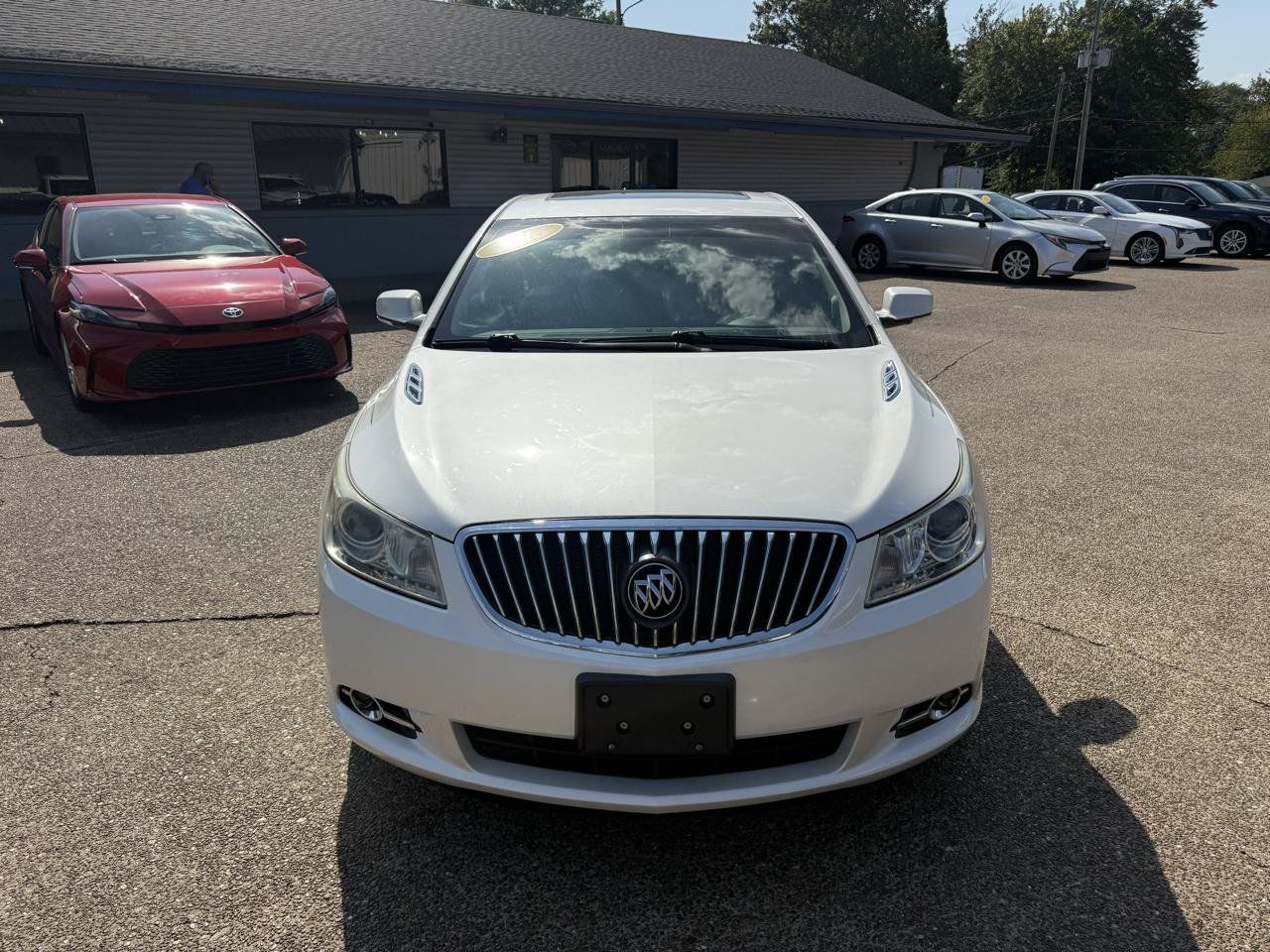 Used 2013 Buick LaCrosse Touring FWD image 2