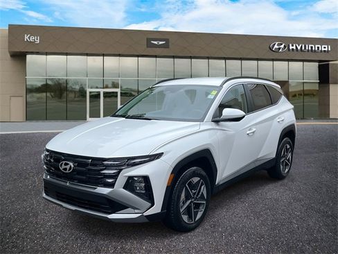 New 2025 Hyundai Tucson SEL image 1