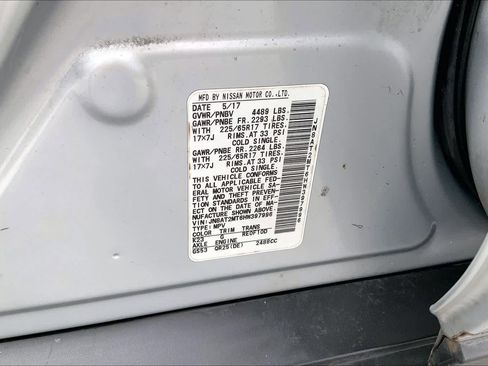 Used 2017 Nissan Rogue SV image 31