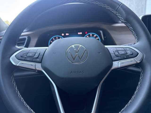 Used 2024 Volkswagen Atlas SE FWD image 23
