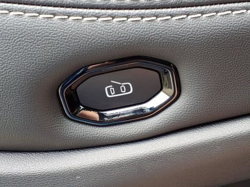 New 2026 Jeep Cherokee Laredo AWD/4WD image 9
