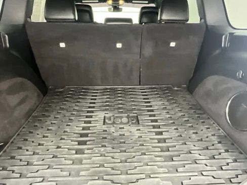 Used 2019 Jeep Grand Cherokee Limited X image 21