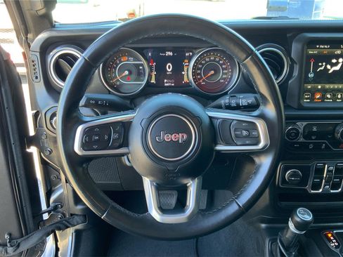 Used 2021 Jeep Wrangler Unlimited Sahara AWD/4WD image 16