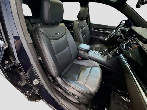 Used 2022 Cadillac XT6 Premium Luxury AWD/4WD image 31