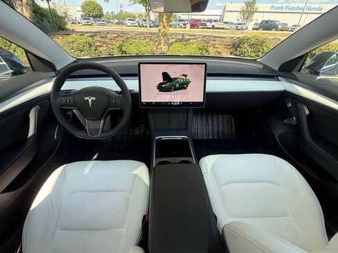 Used 2023 Tesla Model 3 Standard Range RWD image 23