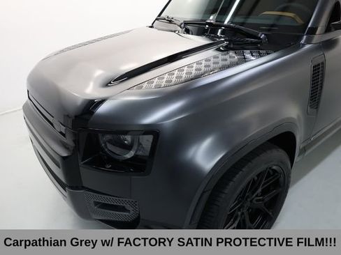 Used 2023 Land Rover Defender 90 V8 AWD/4WD image 5