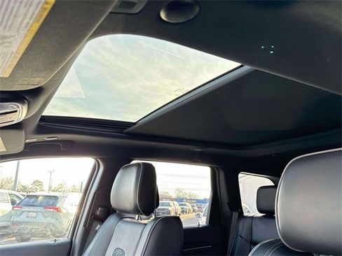 Used 2020 Jeep Grand Cherokee Overland image 7