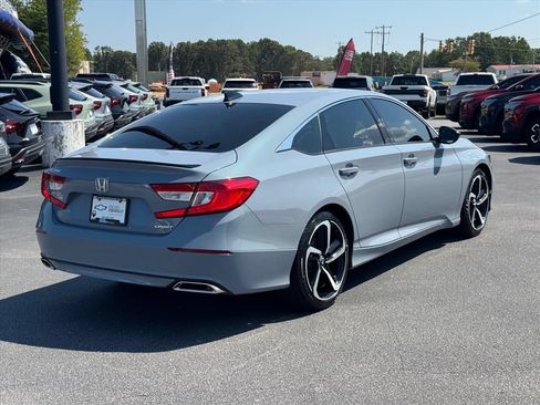Used 2022 Honda Accord Sport image 3