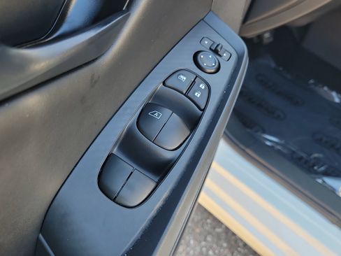 Certified 2025 Nissan Sentra S image 18