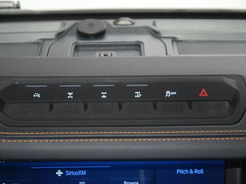 Used 2024 Ford Bronco Badlands AWD/4WD image 28