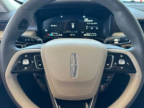 Used 2023 Lincoln Aviator Reserve w/ Elements Package Plus image 25