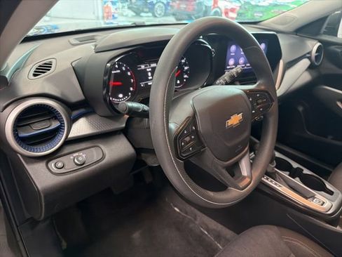 Certified 2024 Chevrolet Trax LS w/ LS Convenience Package FWD image 14