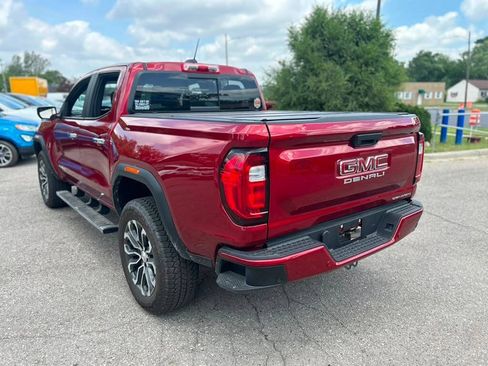 Used 2024 GMC Canyon Denali AWD/4WD image 7