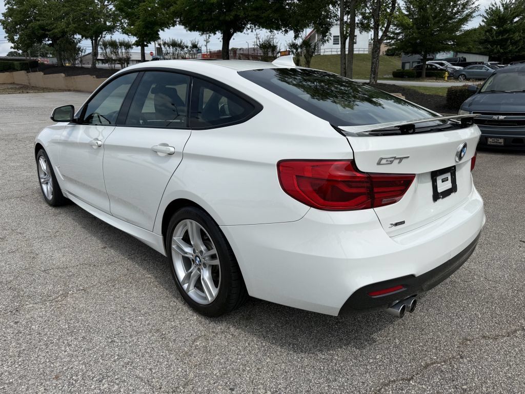 Used 2018 BMW 330i Gran Turismo xDrive AWD/4WD image 8